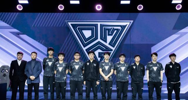 几乎凭一己 几乎凭一己