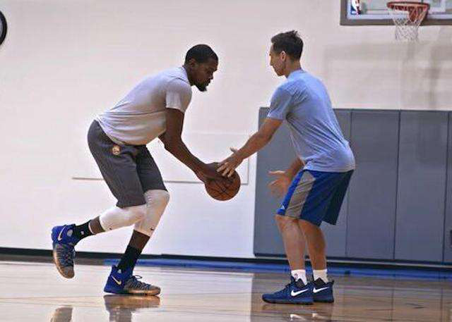 进行组织和 进行组织和